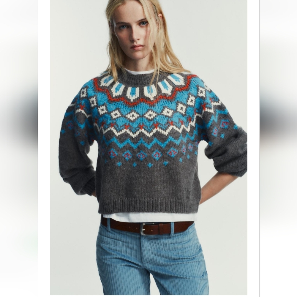 Zara Gray and Blue Patterned Crewneck Sweater